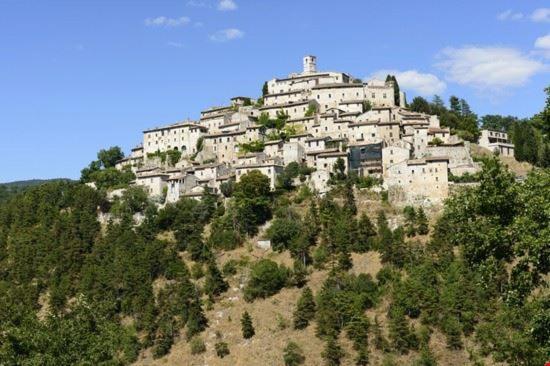 فيلا Casaletto Santo Spirito Labro المظهر الخارجي الصورة
